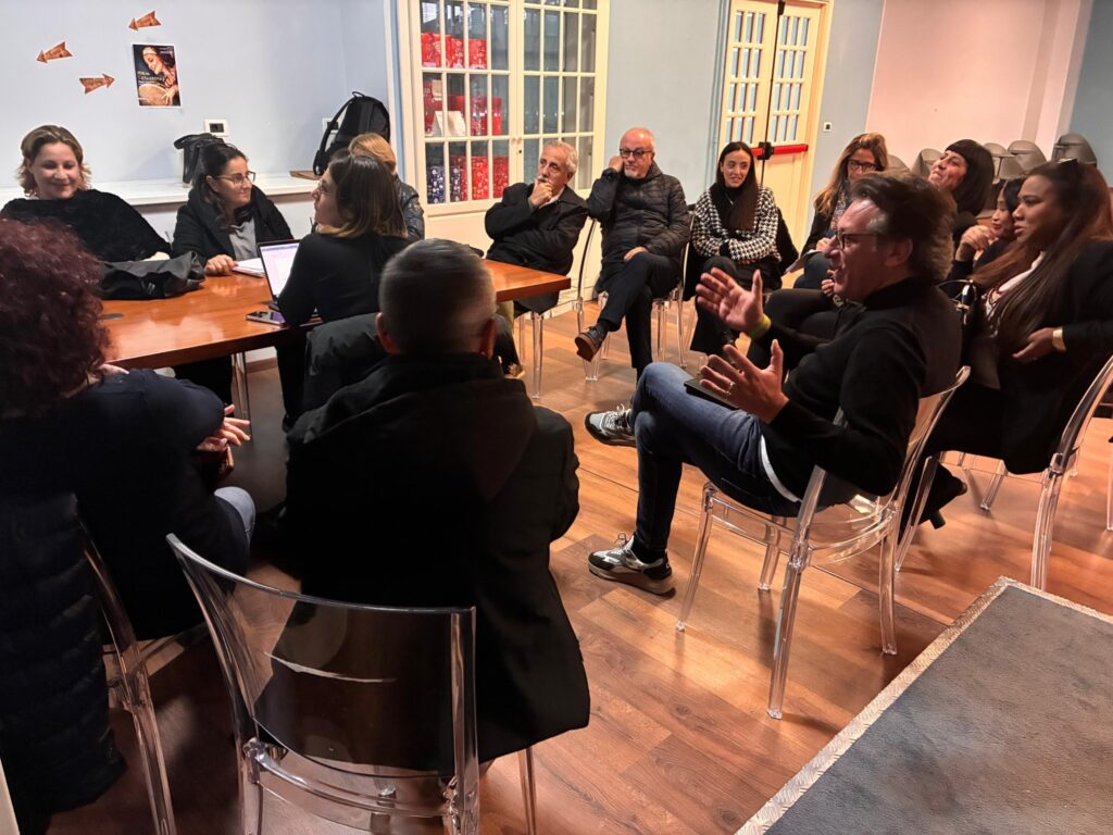 Ci prepariamo a regalare sorrisi e divertimento per Natale natale sanlaise 02